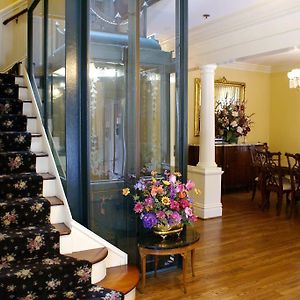 Nob Hill Inn